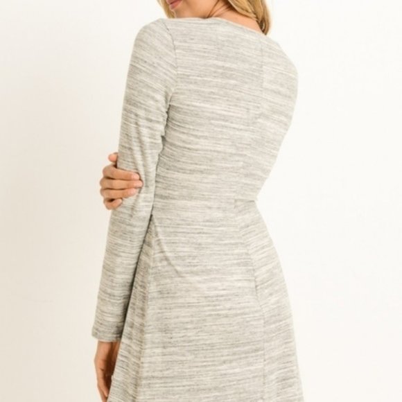 Gilli Gray Long Sleeve Dress - Picture 7 of 8